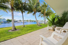 Sailfish Suites 5 - Waterfront Lodging